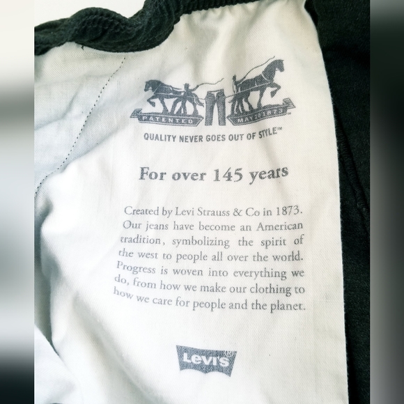 Levi's Dark Green Cargo Joggers - Picture 10 of 16